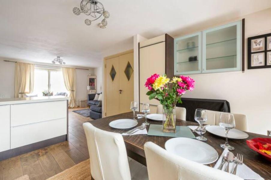 Super Central Beautiful Three Bedroom London Kültér fotó